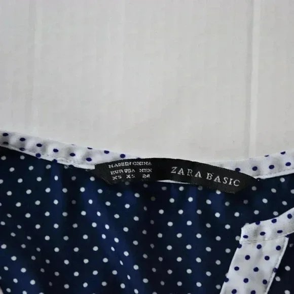 ZARA button down  blouse - Picture 5 of 5